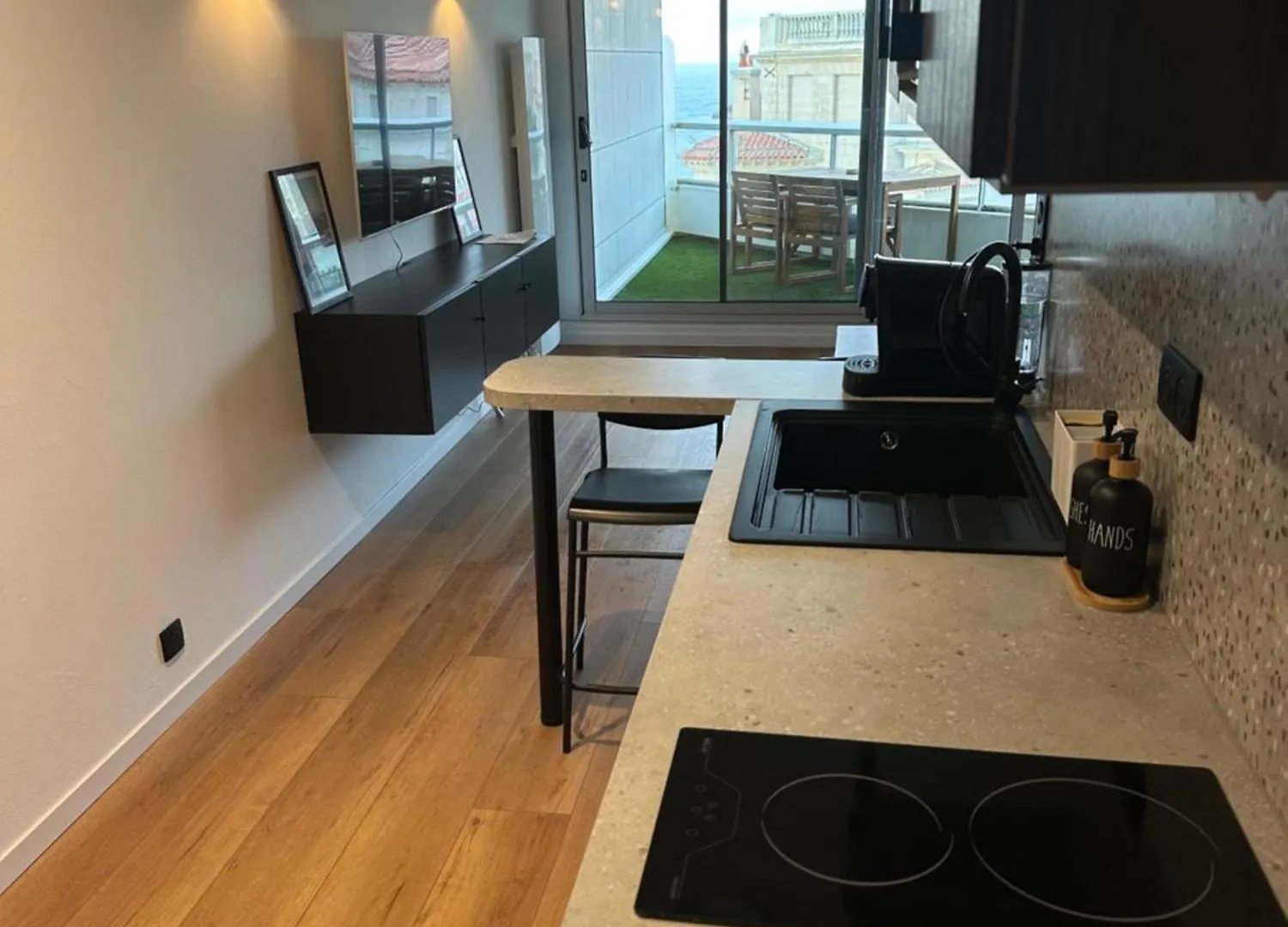 Appartement Studio Front De Mer Biarritz - Spa & Thalasso